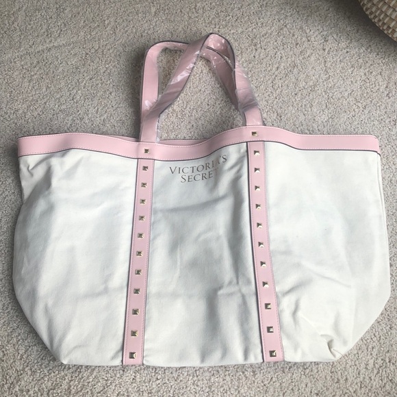 Victoria's Secret Handbags - VICTORIA’S SECRET TOTE BAG
